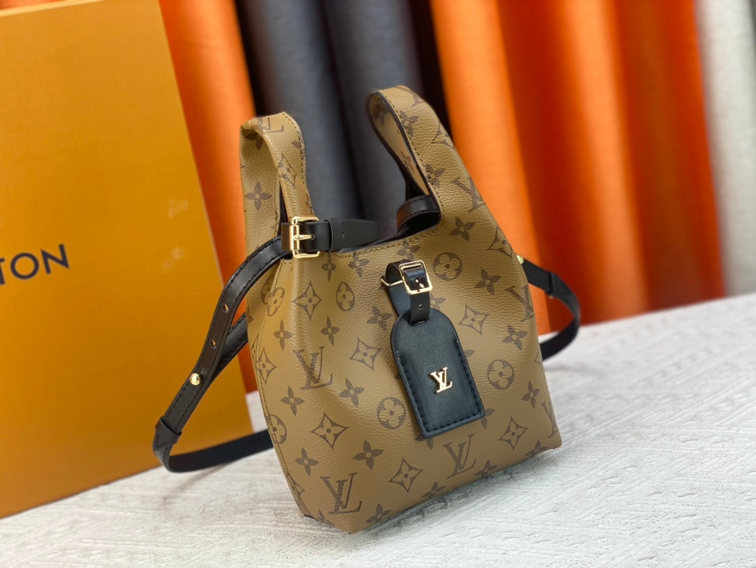 New 1:1 rep Lux Bags LUV 890