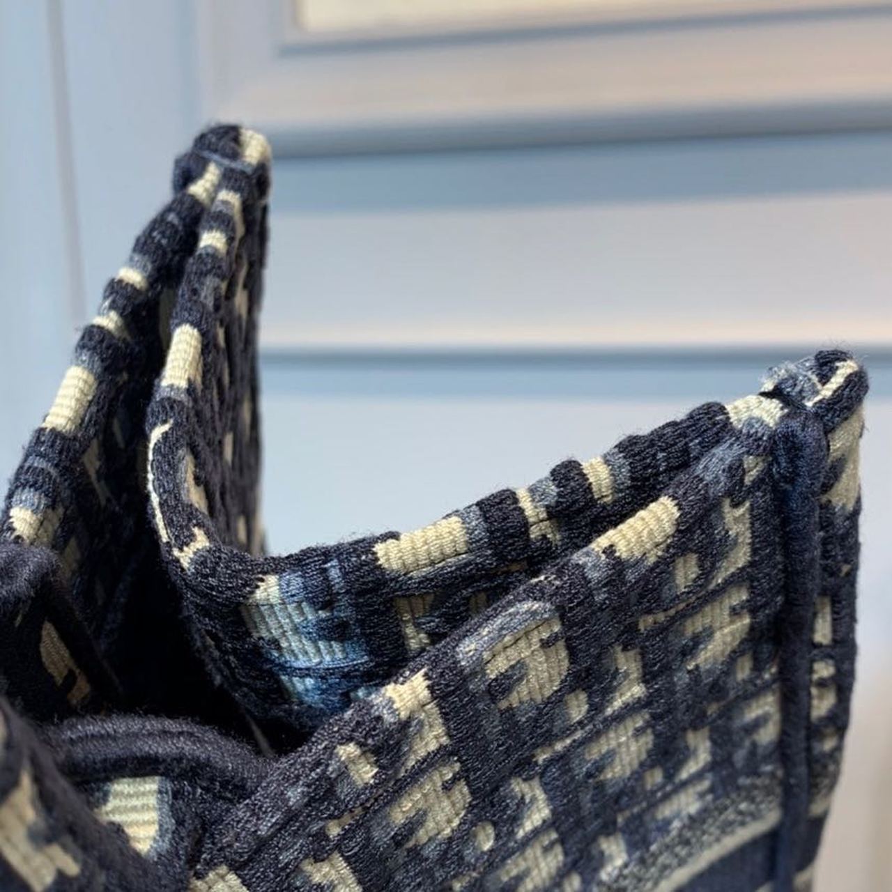 Top Quality MeTop Qualityum Book Tote Bag Blue By Maria Grazia Chiuri For Women 14in/36cm CD M1296ZRIW_M928