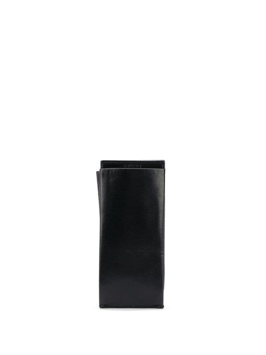 Gucci - debossed logo pouch - men - Calf Leather - One Size - Black