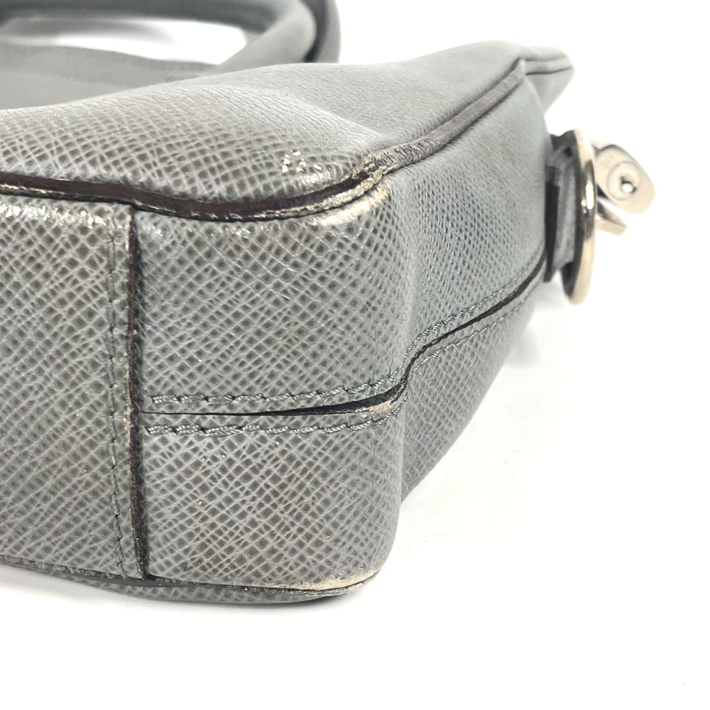 LOUIS VUITTON Business bag M32711 Taiga Leather gray Taiga Taiga Porto Document Business PDB mens  d