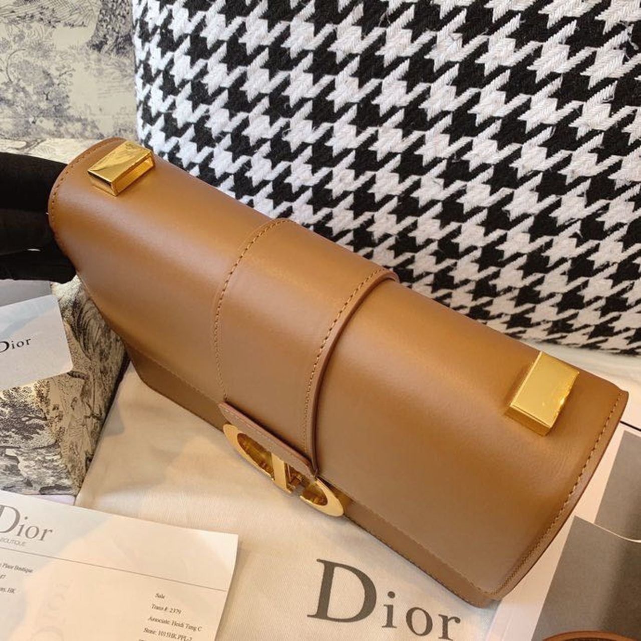Top Quality 30 Montaigne Bag Amber Box For Women 24cm/9in CD M9203UMOS_M70E