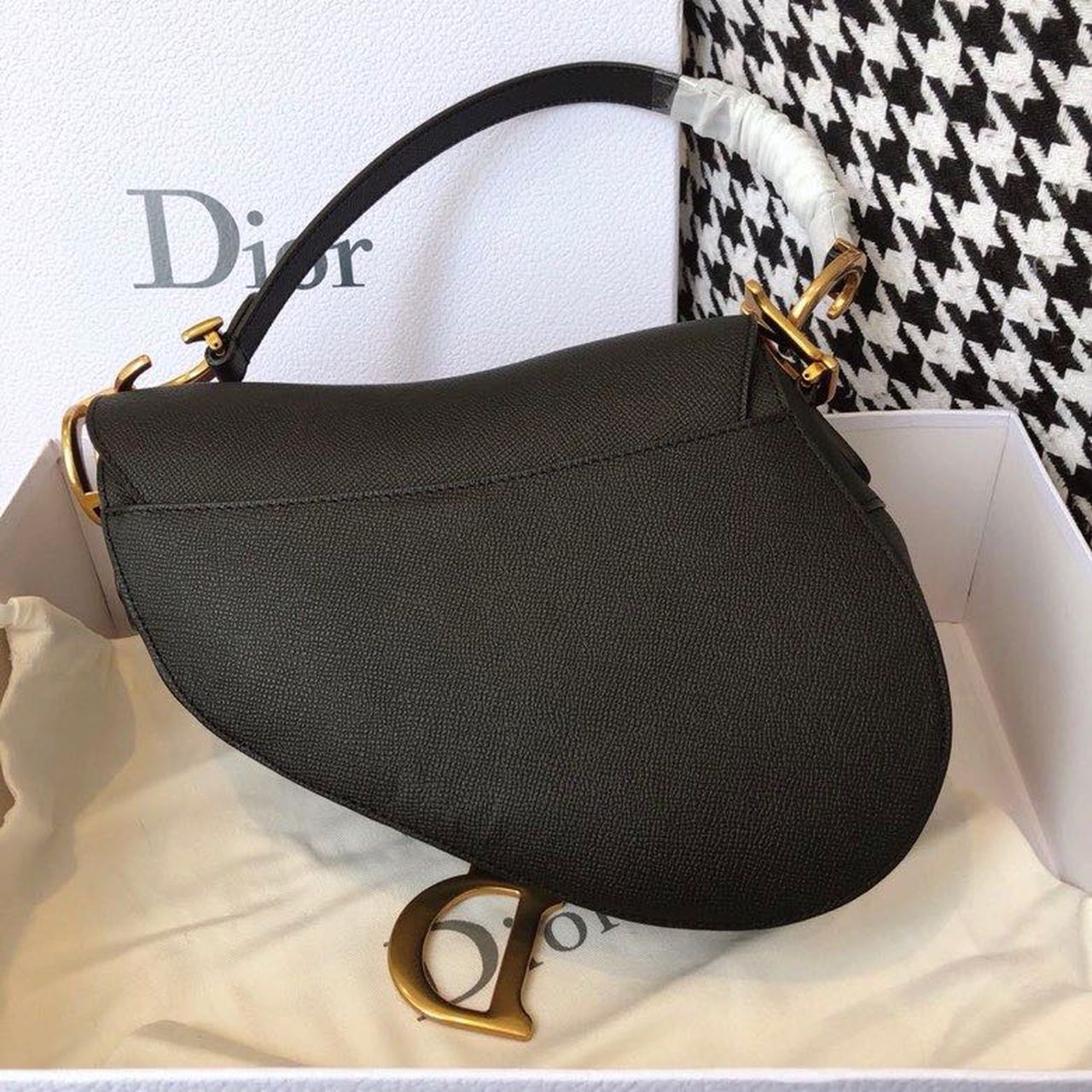 Top Quality Saddle Bag Black Grained For Women 10in/25cm CD M0446CBAA_M900