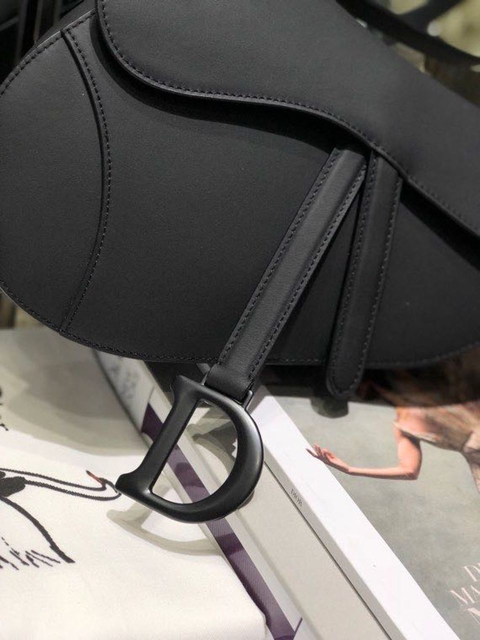 Top Quality Saddle Bag Black For Women 10in/26cm CD M0446SLLO_M989