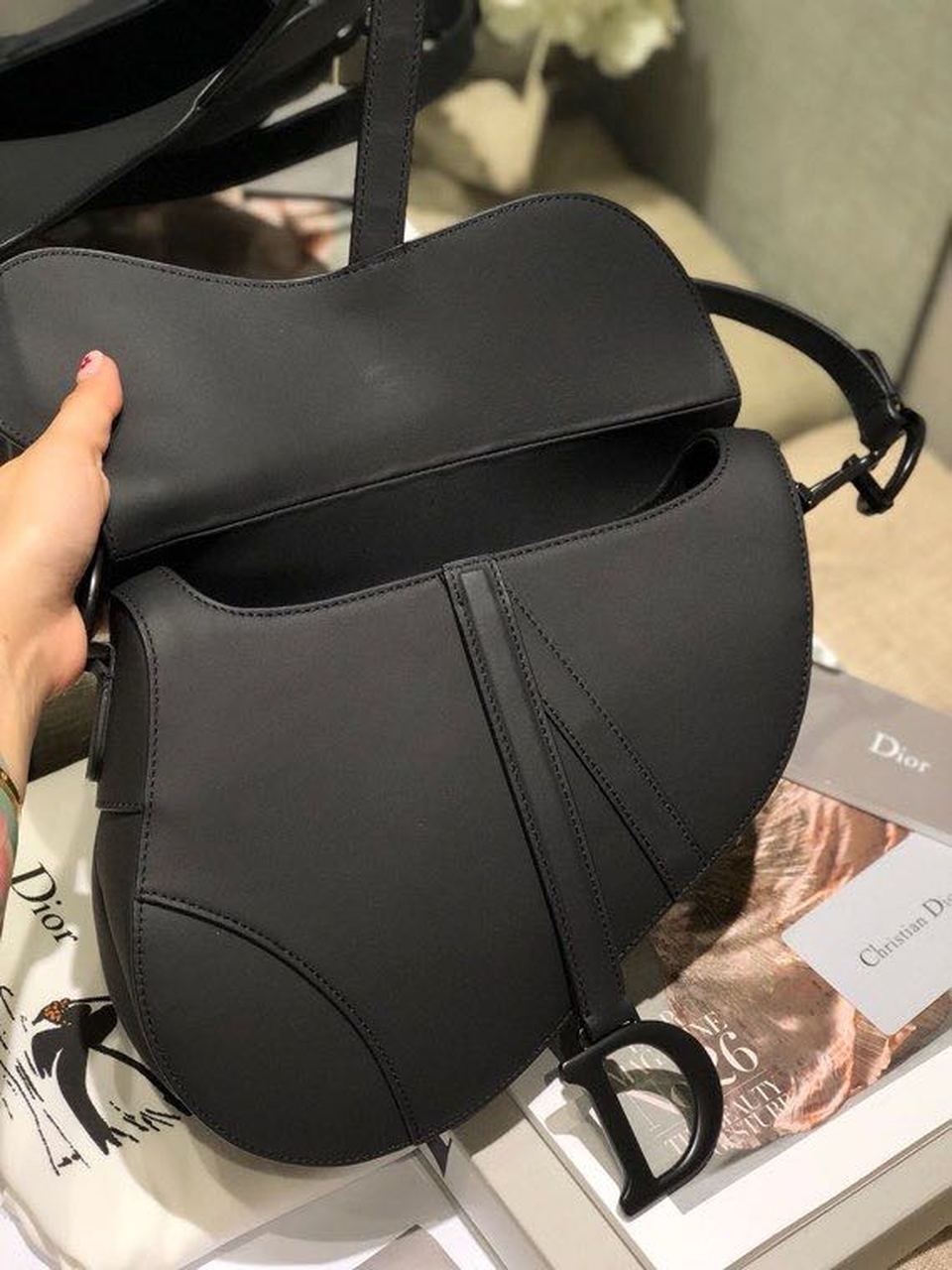 Top Quality Saddle Bag Black For Women 10in/26cm CD M0446SLLO_M989