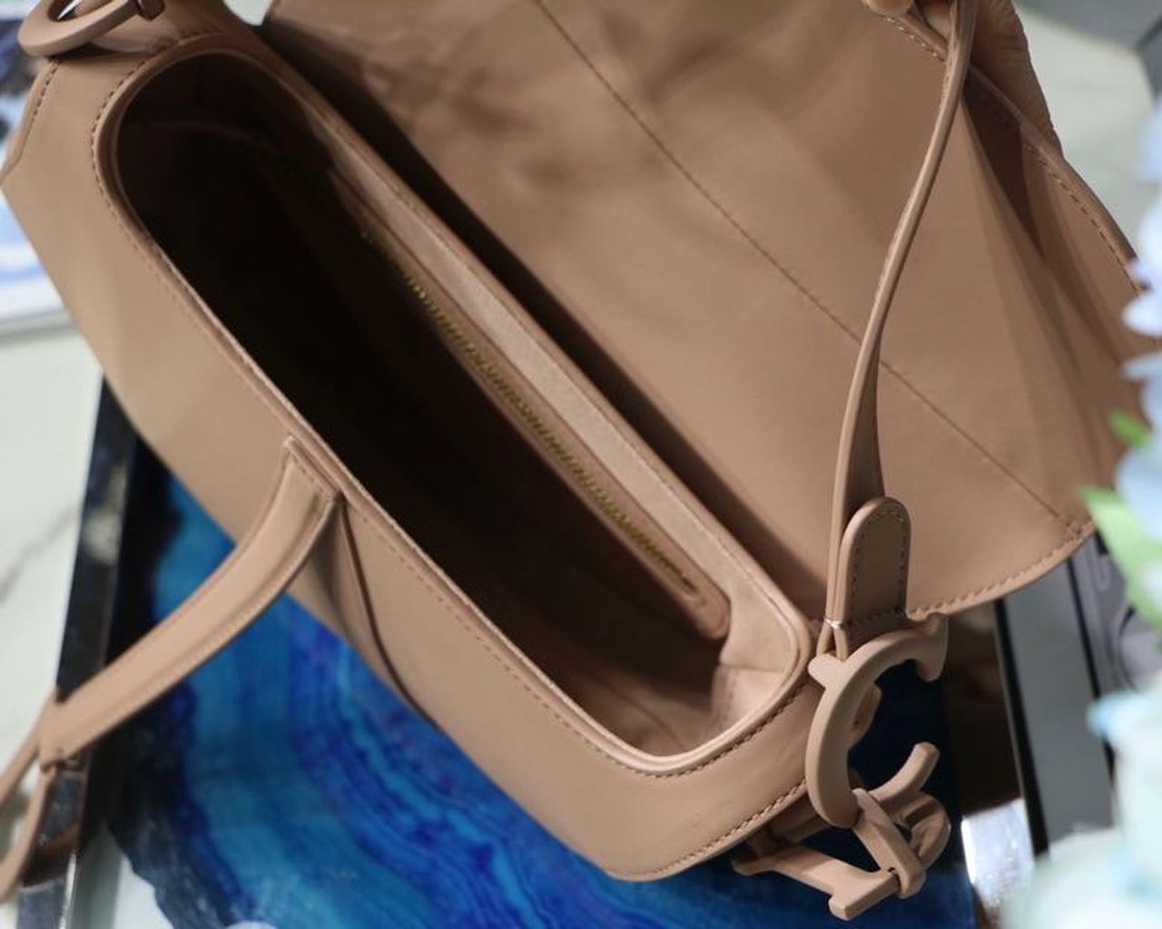 Top Quality MeTop Qualityum Saddle Bag Beige Ultramatte Canvas For Women 25cm/10in CD