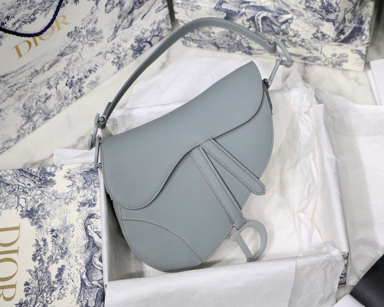 Top Quality MeTop Qualityum Saddle Bag Light Blue Ultramatte For Women 25cm/10in CD