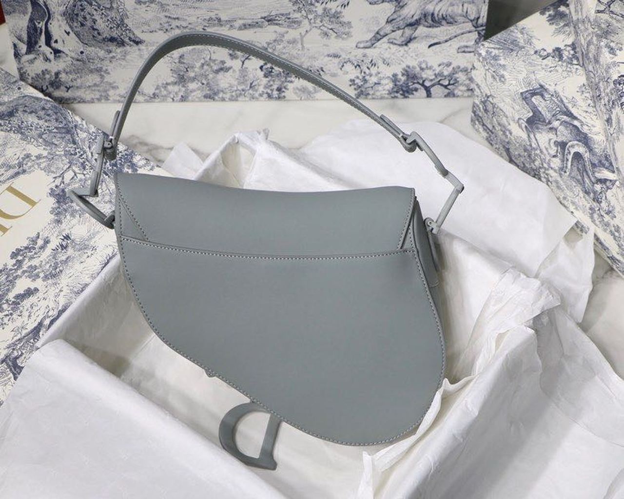 Top Quality MeTop Qualityum Saddle Bag Light Blue Ultramatte For Women 25cm/10in CD