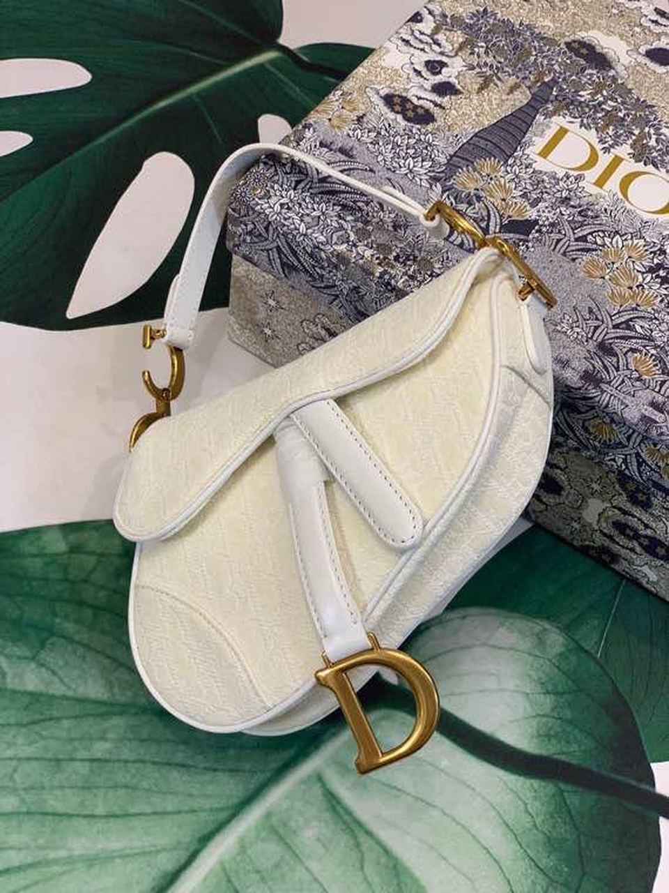 Top Quality Saddle Bag White Oblique Embroidered Canvas Gold Toned Hardware For Women 21cm/8.5in CD