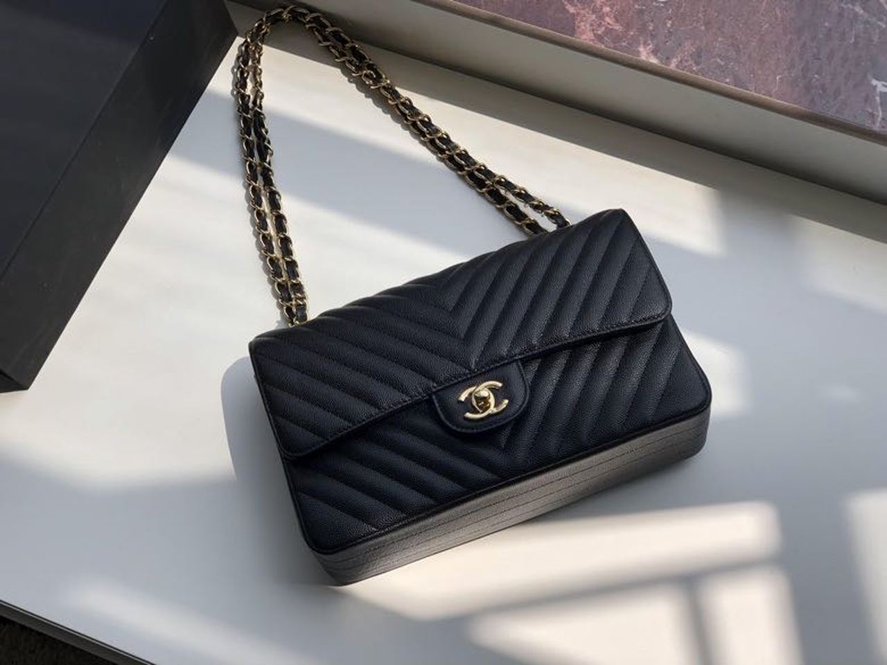 CHL Chevron Classic Handbag Gold Toned Hardware Black For Women, Women’s Bags, Shoulder And Crossbody Bags 10in/26cm