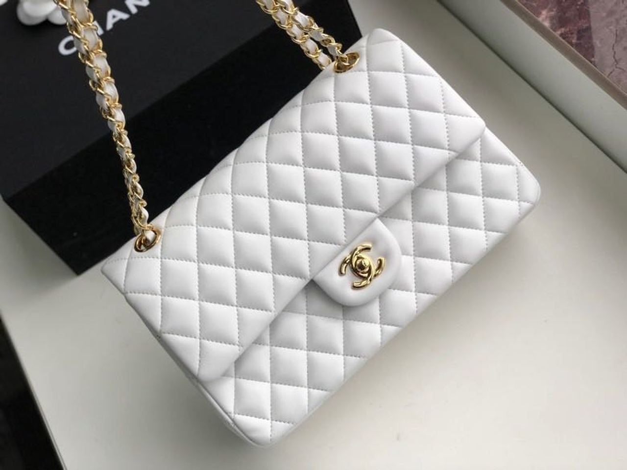 CHL Classic Handbag Gold Toned Hardware White For Women, Women’s Bags, Shoulder And Crossbody Bags 10in/26cm A01112