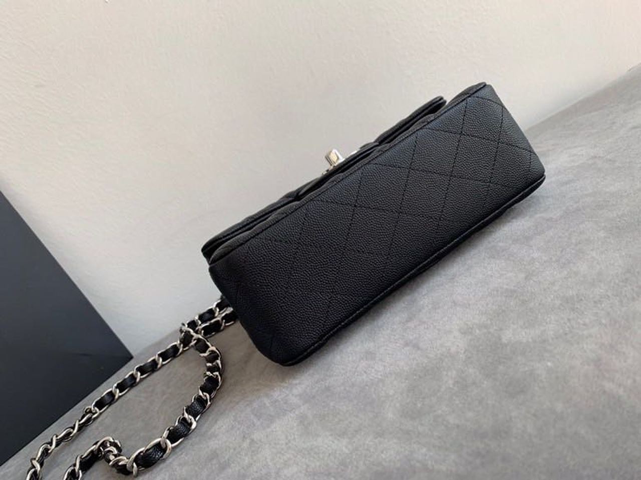 CHLSmall Classic Handbag Rose Gold Toned Hardware Black For Women, Women’s Bags, Shoulder and Crossbody Bags 7.8in/20cm A01113