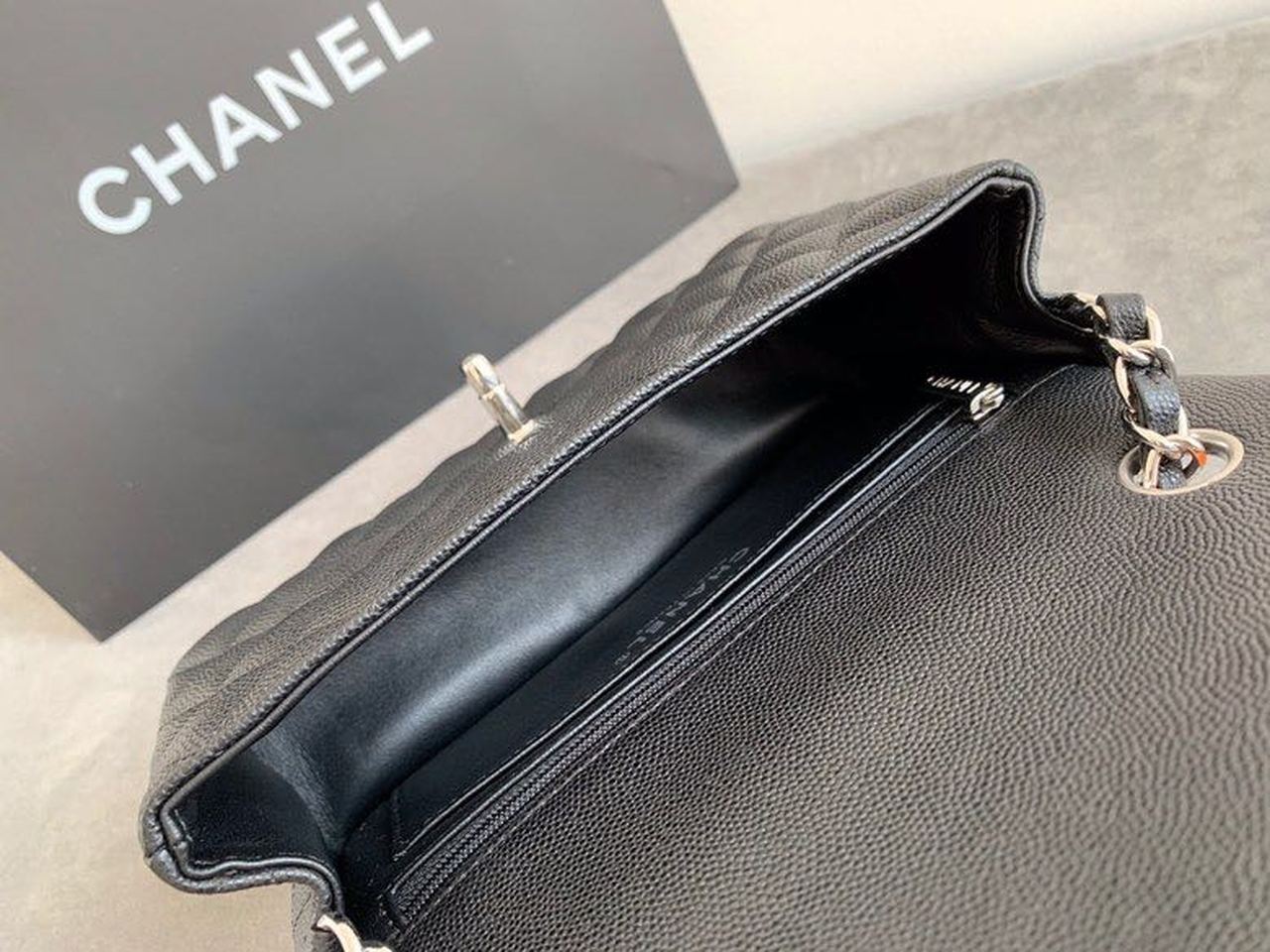 CHLSmall Classic Handbag Rose Gold Toned Hardware Black For Women, Women’s Bags, Shoulder and Crossbody Bags 7.8in/20cm A01113