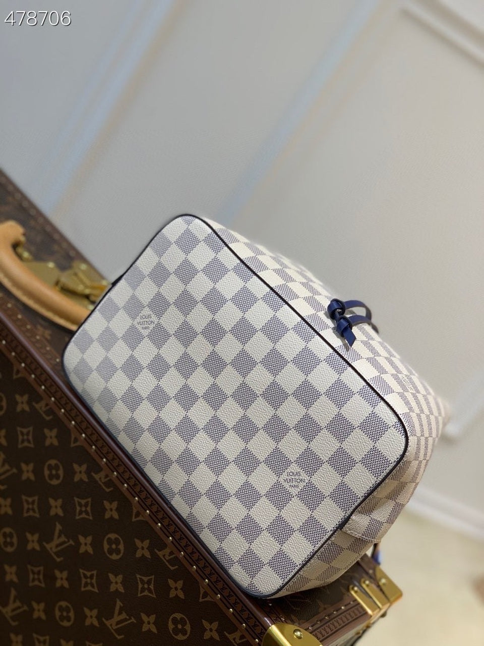 Top Quality NeoNoe Bucket Bag MM Damier Azur Canvas 10.2in/26cm Blue For Women Top Quality N50042