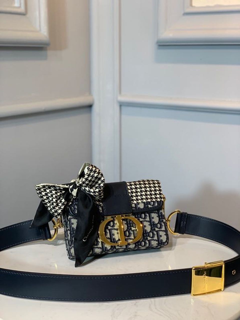 Top Quality 30 Montaigne Box Bag Blue Oblique For Women17.5cm/7in FD Gold Toned Hardware CD