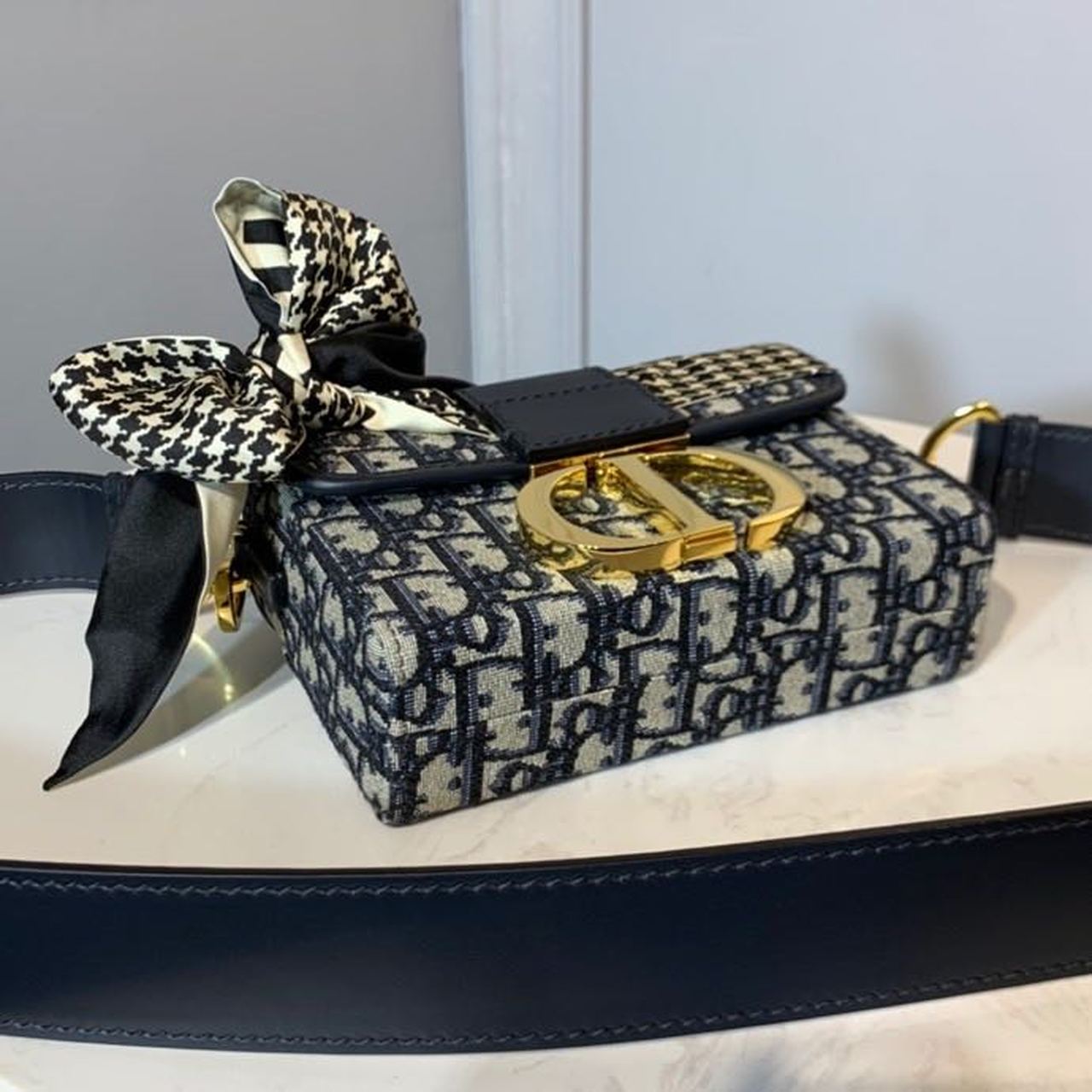 Top Quality 30 Montaigne Box Bag Blue Oblique For Women17.5cm/7in FD Gold Toned Hardware CD