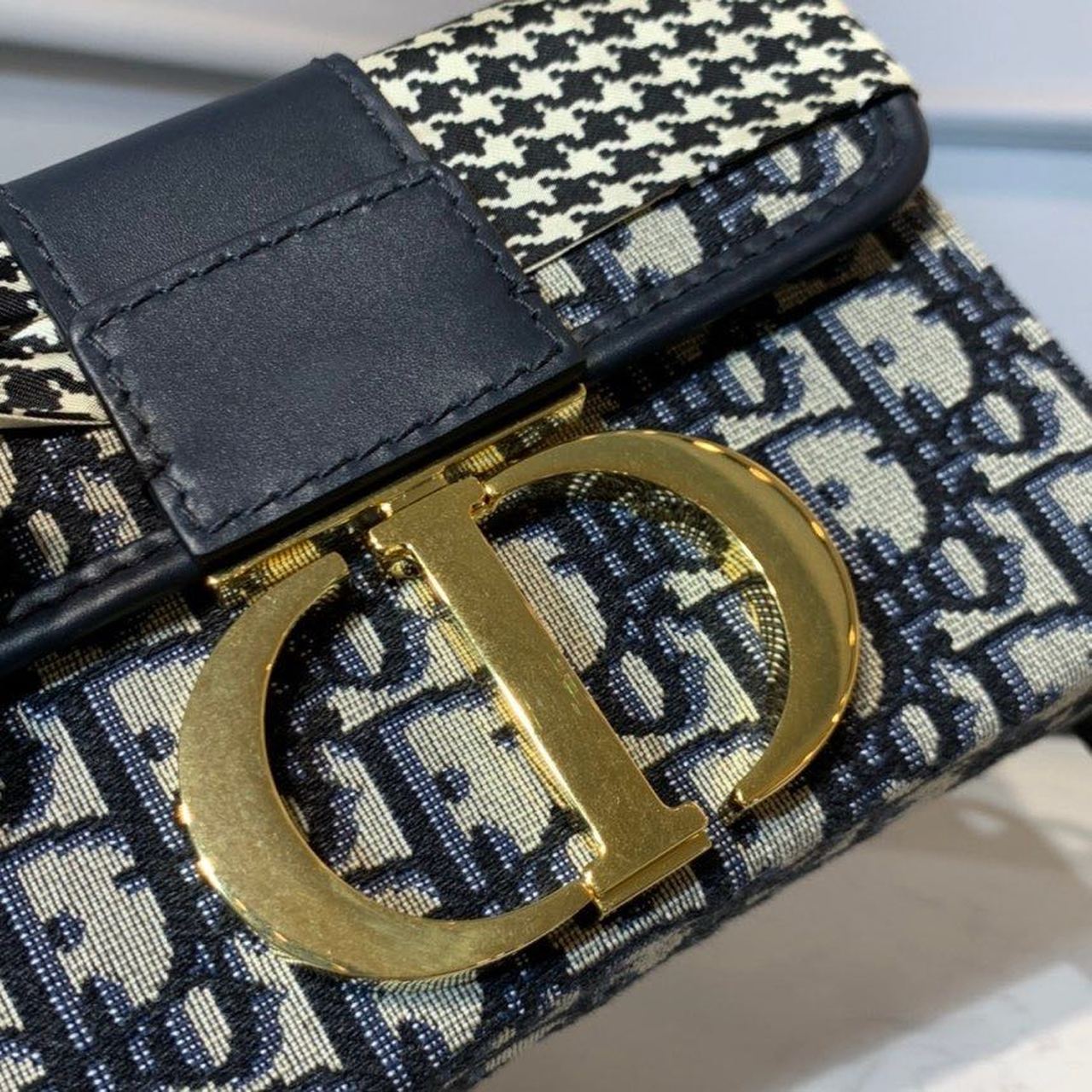 Top Quality 30 Montaigne Box Bag Blue Oblique For Women17.5cm/7in FD Gold Toned Hardware CD