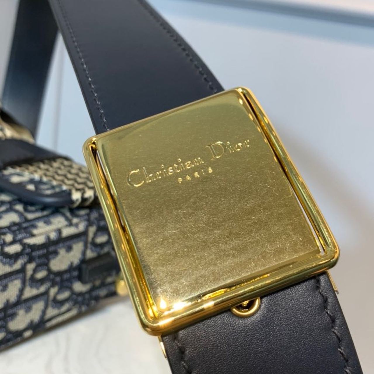 Top Quality 30 Montaigne Box Bag Blue Oblique For Women17.5cm/7in FD Gold Toned Hardware CD