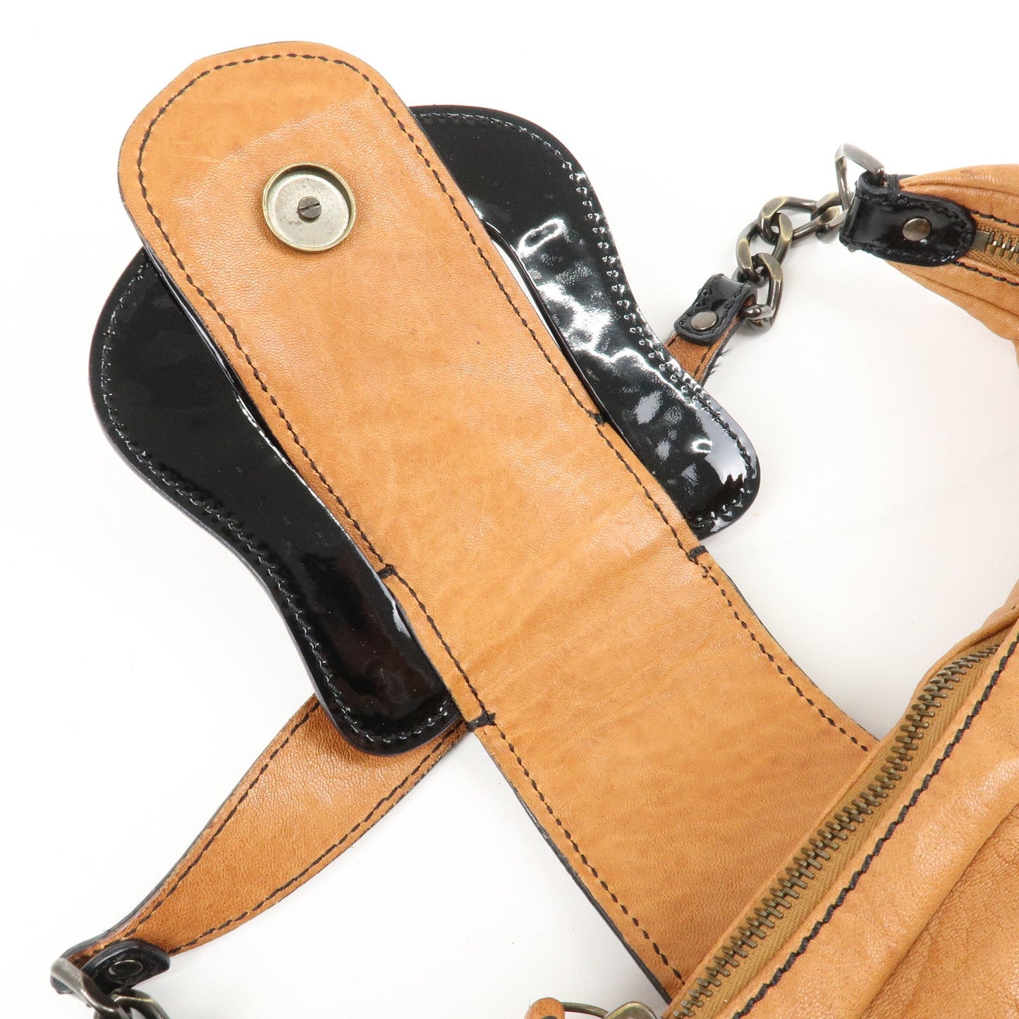 FENDI Leather Patent Leather Chain Shoulder Bag Brown 8BR563  d
