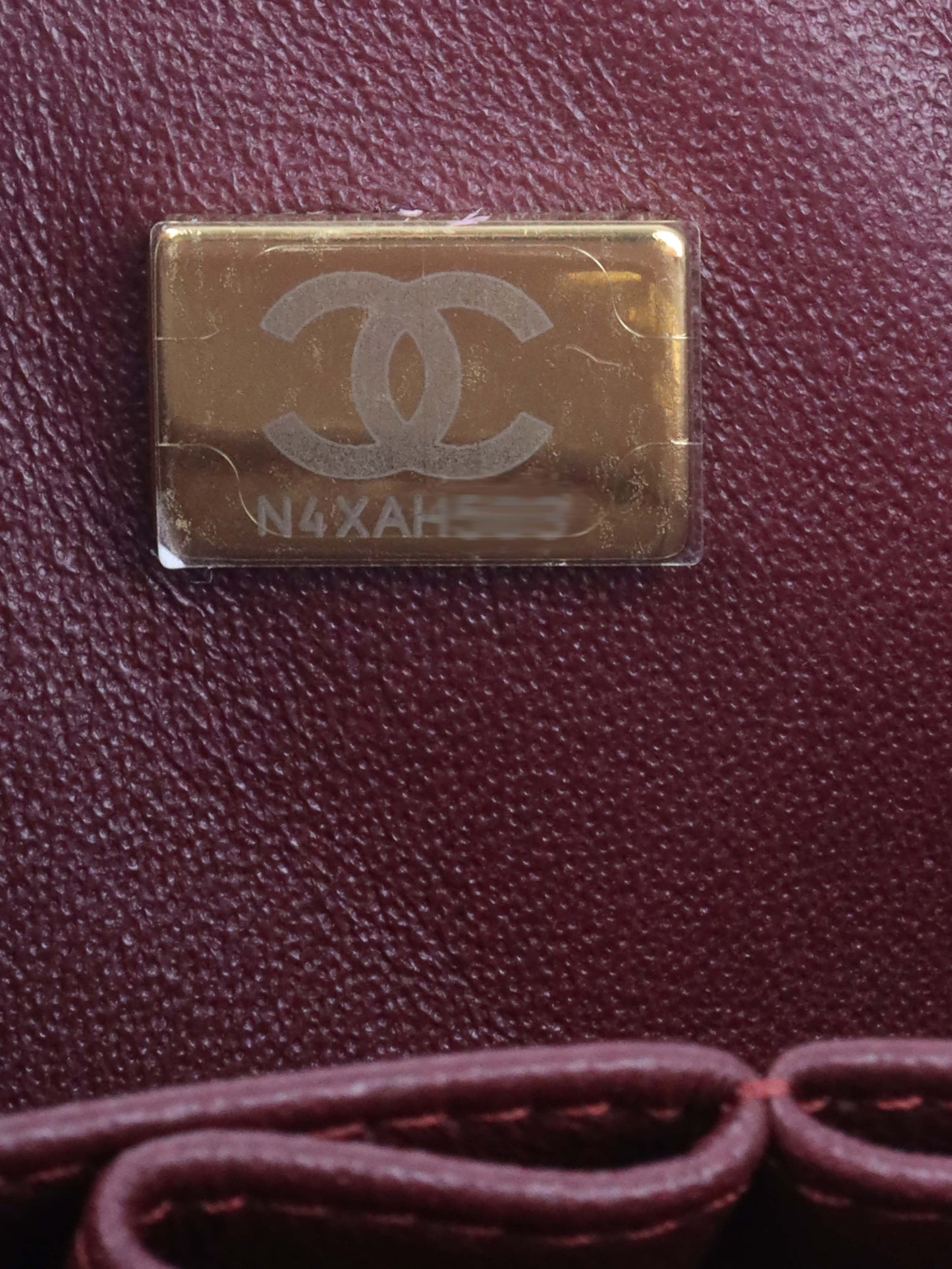 Chanel Black Medium Caviar Classic Flap GHW.