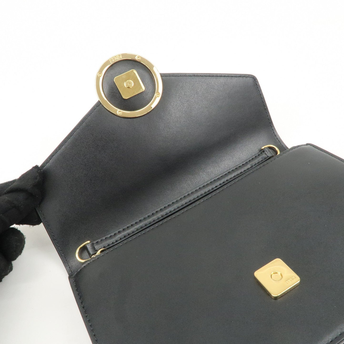 FENDI F is FENDI Leather Chain Wallet Clutch Bag Black 8BS006  d