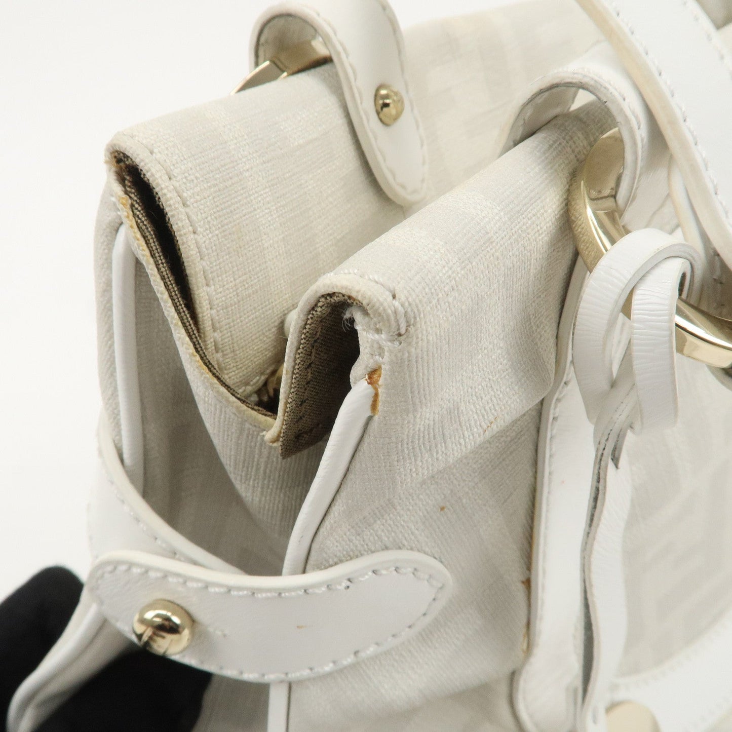 FENDI Zucca PVC Leather Shoulder Bag White Gold Hardware 8BR628  d