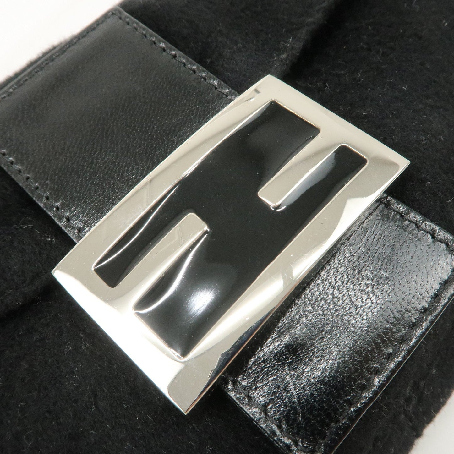 FENDI Mamma Baguette Cashmere Leather Shoulder Bag  Black 26424  d