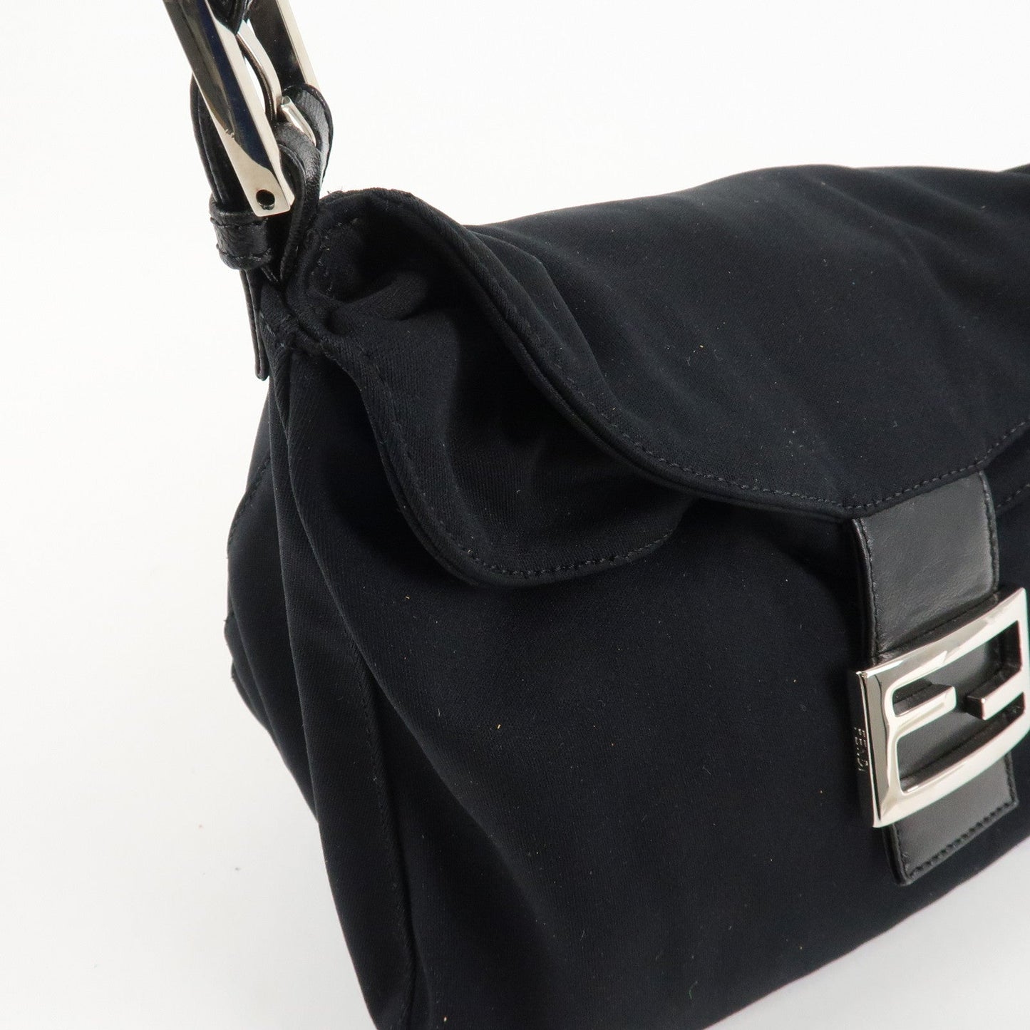 FENDI Mamma Baguette Nylon Jersey Leather Shoulder Bag Black  d