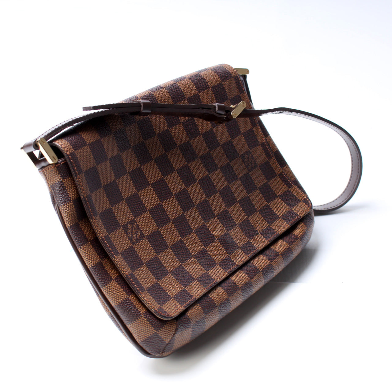 Louis Vuitton M tte Tango Short Damier Ebene