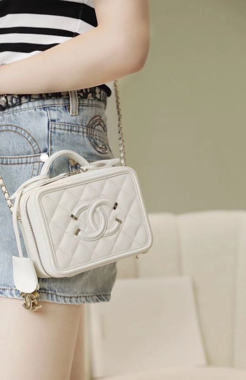 CHLVanity Case Bag Gold Toned Hardware For Women 6in/17cm