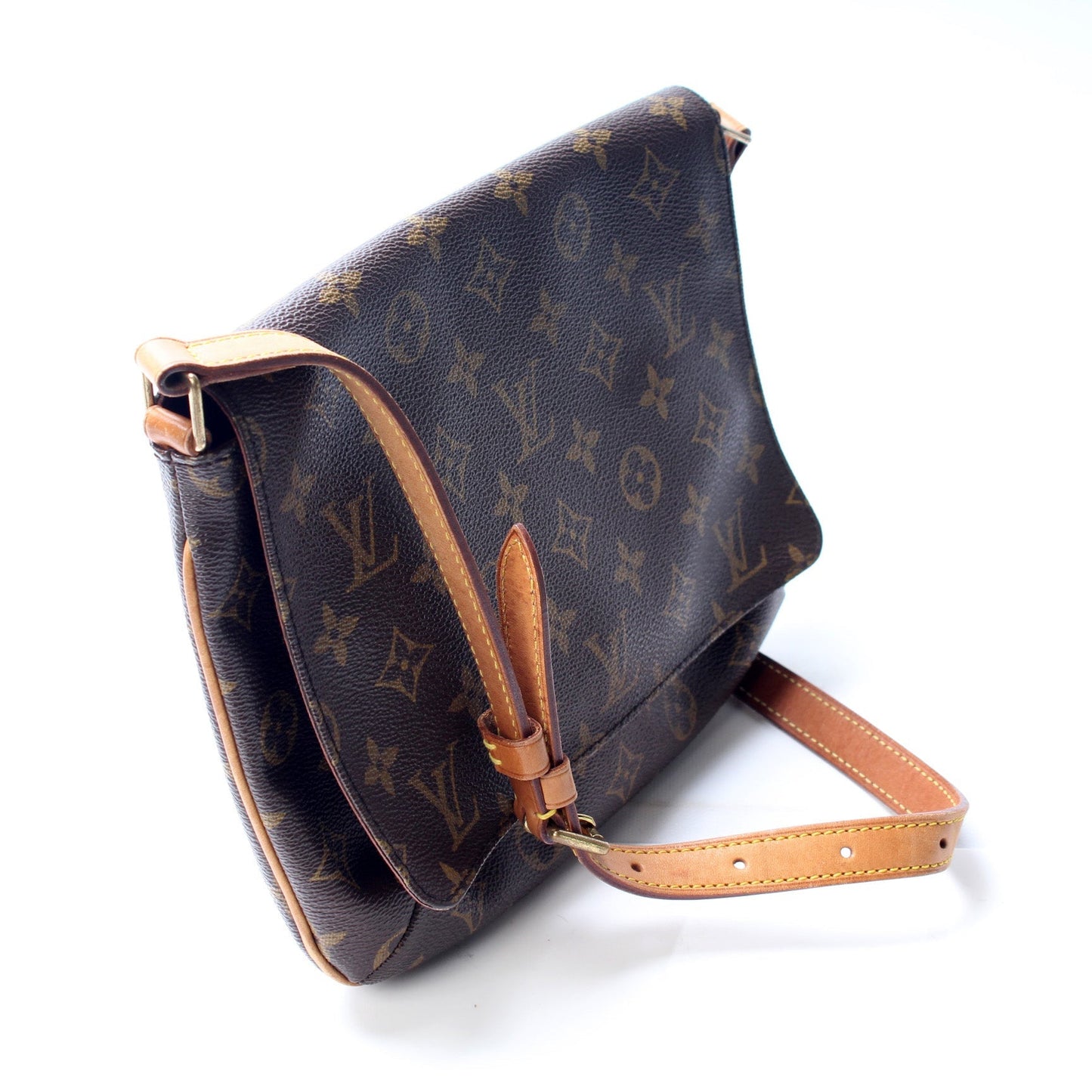 Louis Vuitton M tte Tango Short Monogram