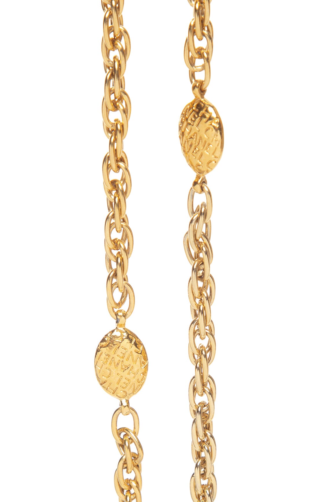 Chanel   1980s Single Gold Chain Engraved Oval Link Necklace
