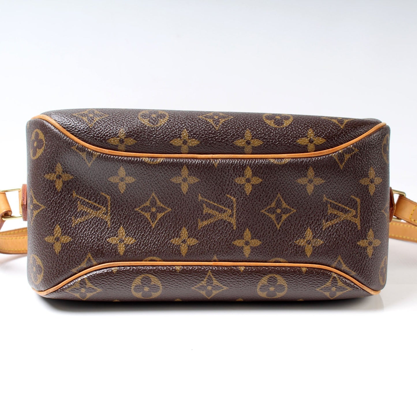 Louis Vuitton Blois Crossbody Monogram