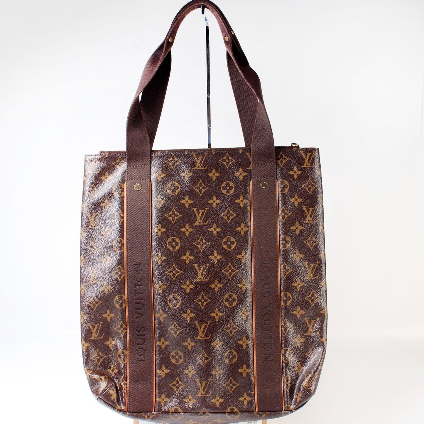 Louis Vuitton Cabas Beaubourg Monogram