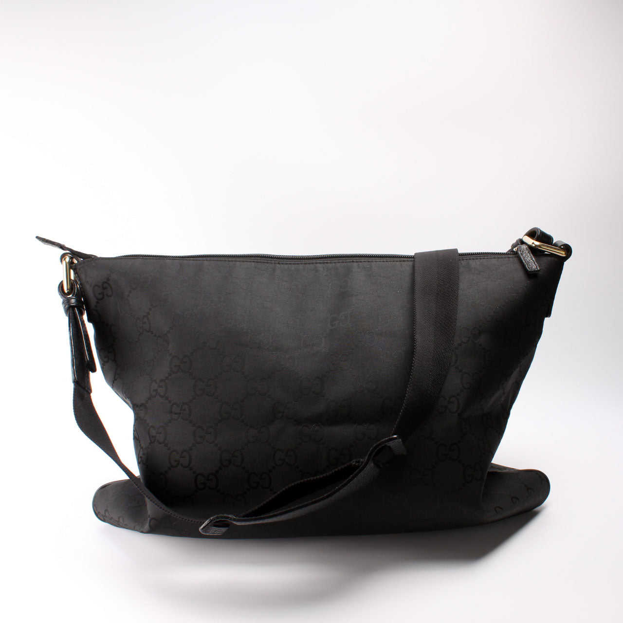 Gucci 190628 GG Canvas Messenger Bag
