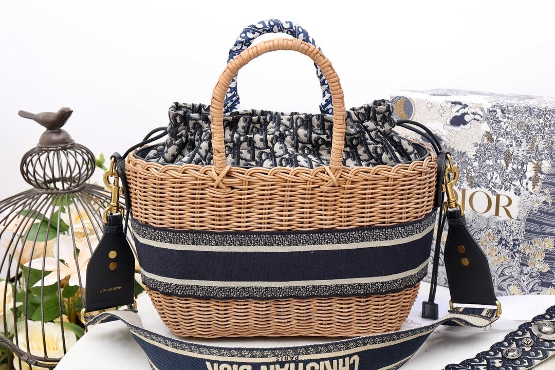 Top Quality MeTop Qualityum Lady Bag Brown For Women 9.5in/24cm M0565CMVO_M808