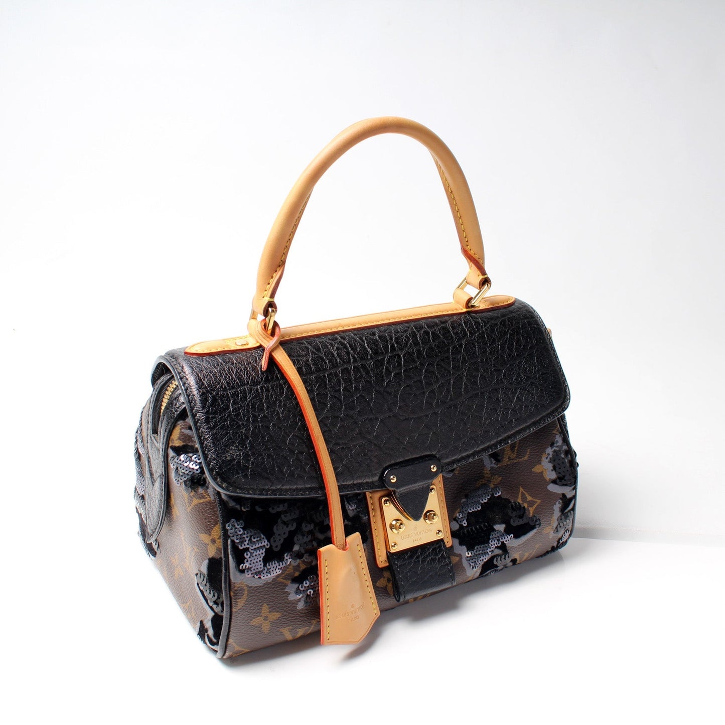 Louis Vuitton Carro l Fleur De Jais Monogram
