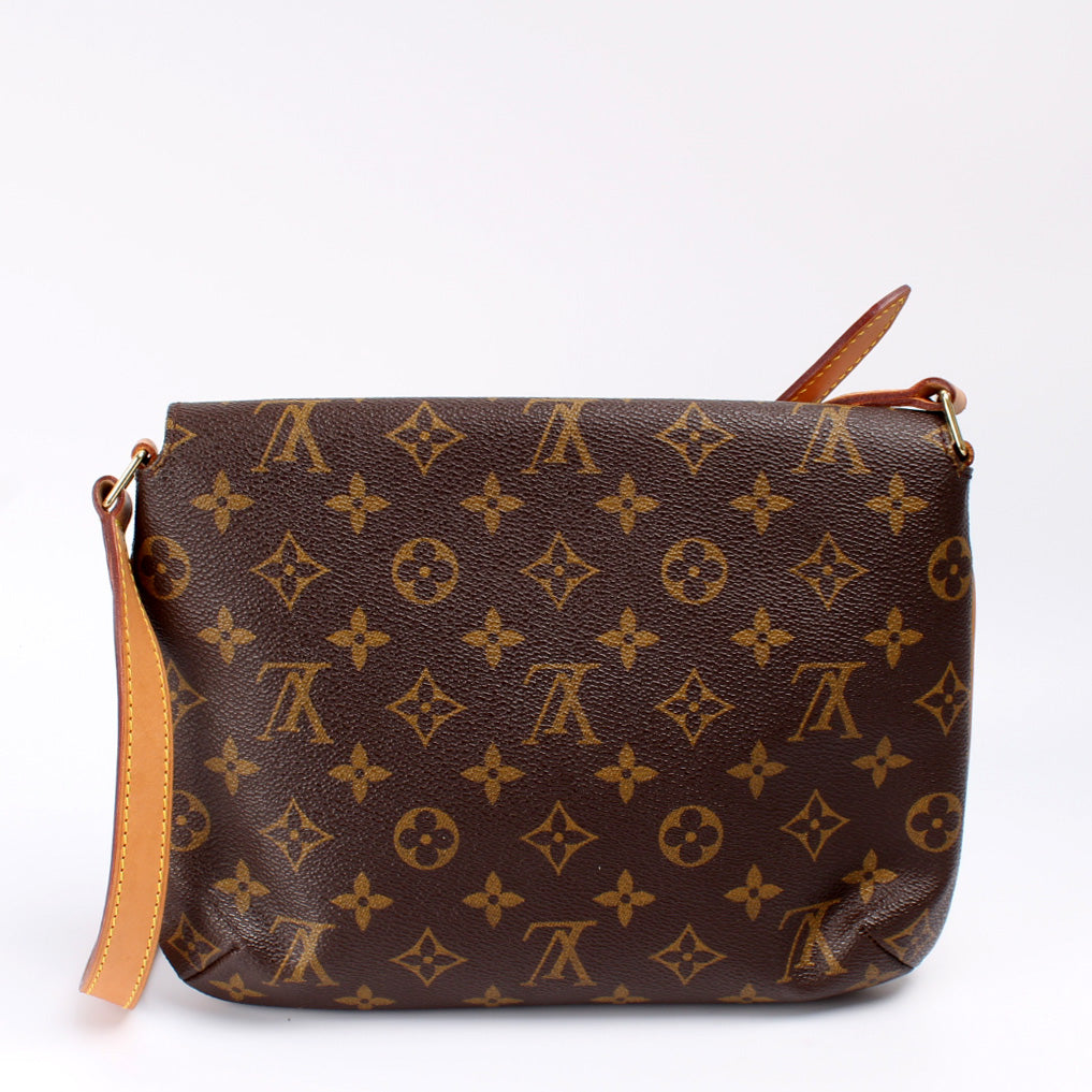 Louis Vuitton M tte Tango Short Monogram