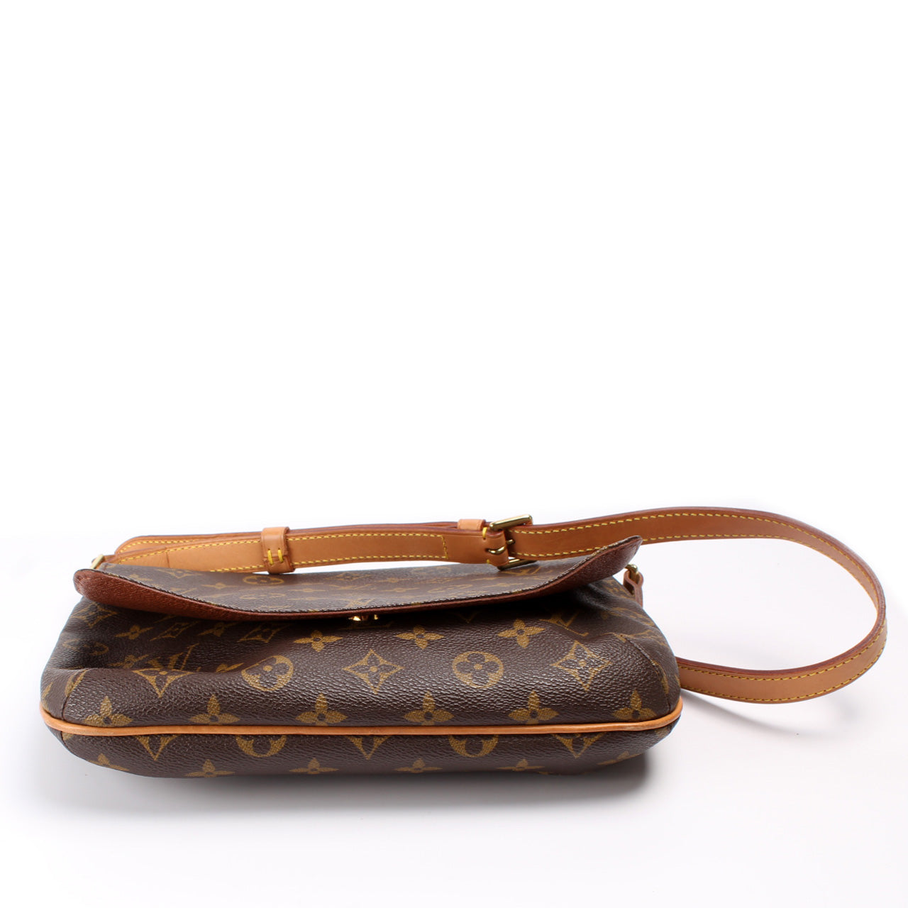 Louis Vuitton M tte Tango Short Monogram