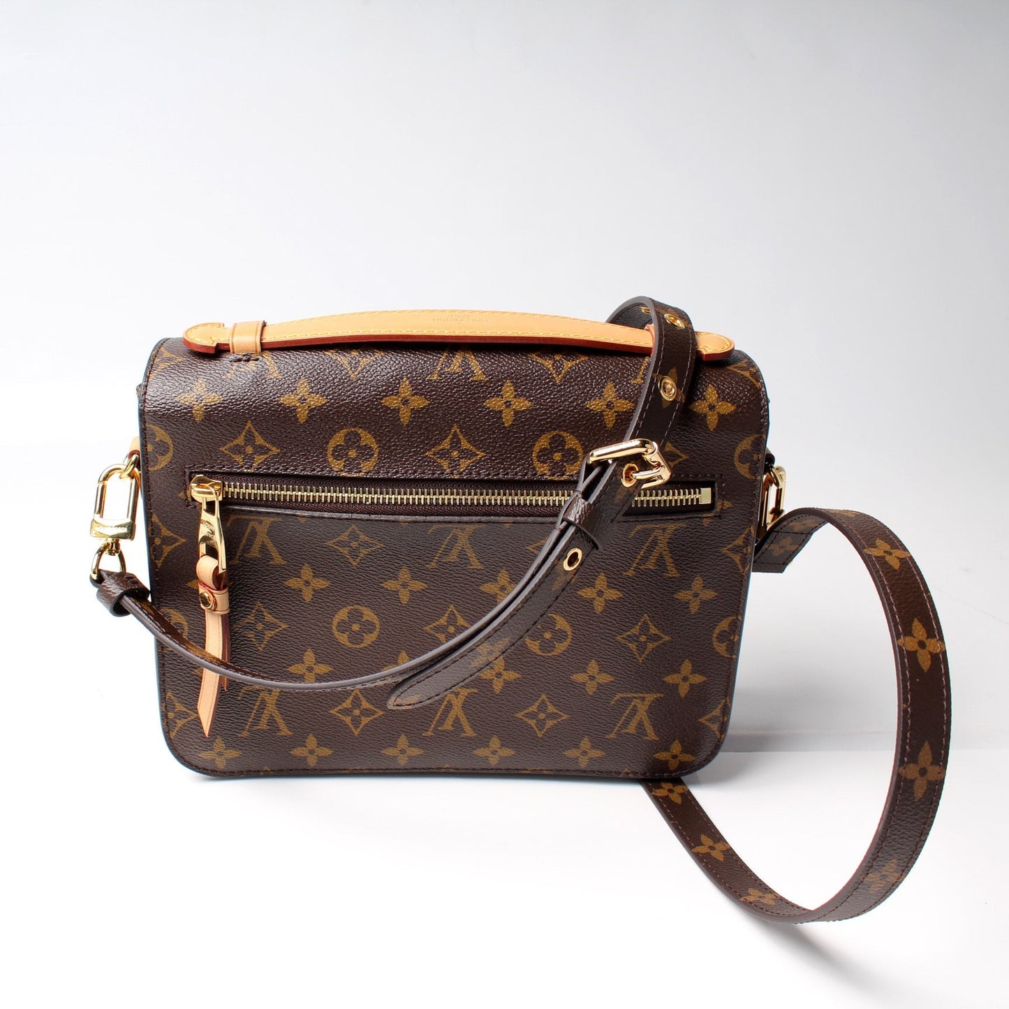 Louis Vuitton Pochette Metis Monogram