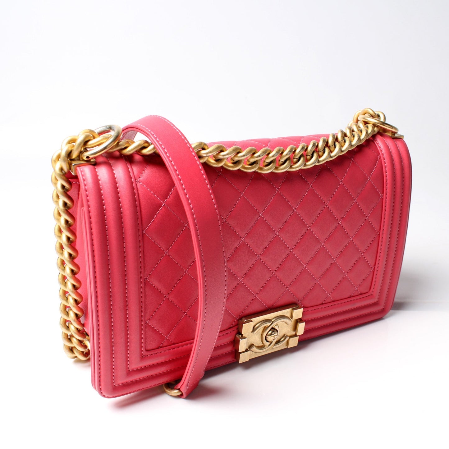 Chanel Boy Flap Medium New Lambskin 29M Bag