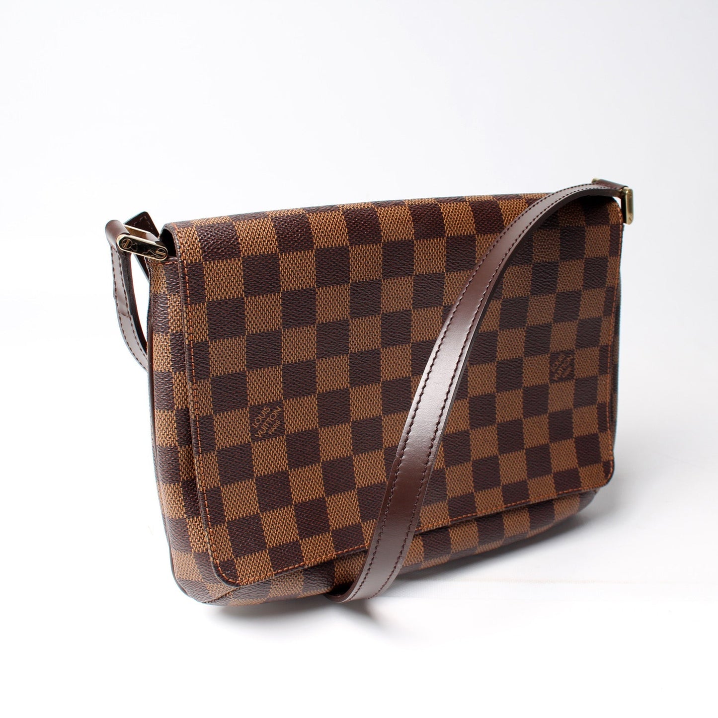 Louis Vuitton M tte Tango Short Ebene