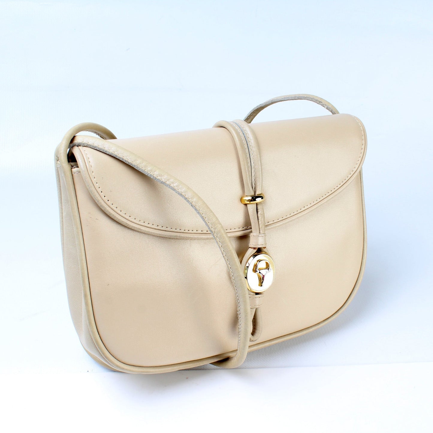 Gucci Camera Leather   Bag