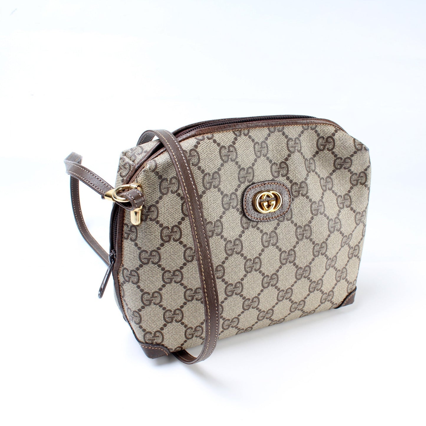 Gucci 67-01-4916 Interlocking GG Shoulder   Bag