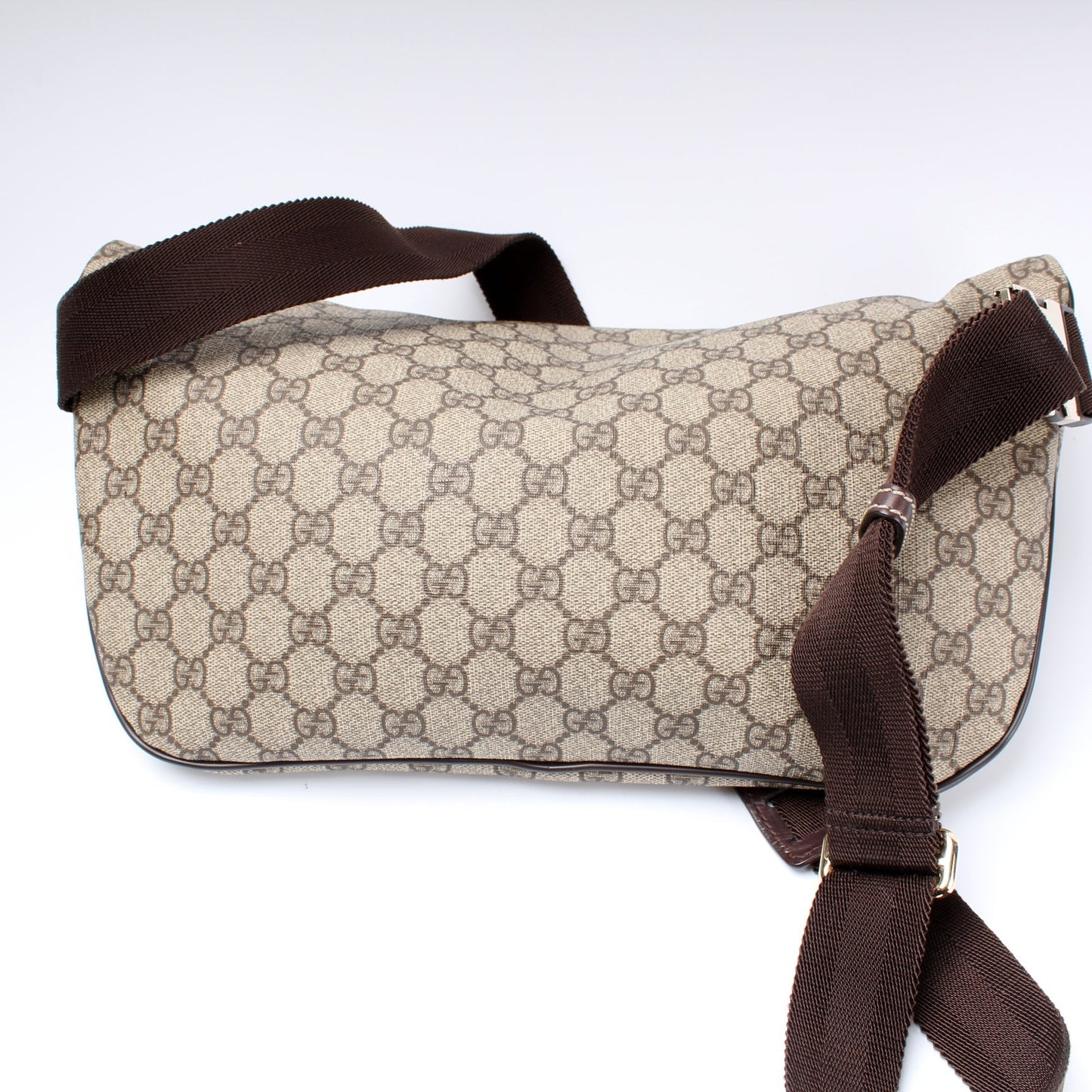 Gucci 211110 GG Supreme Belt Bag