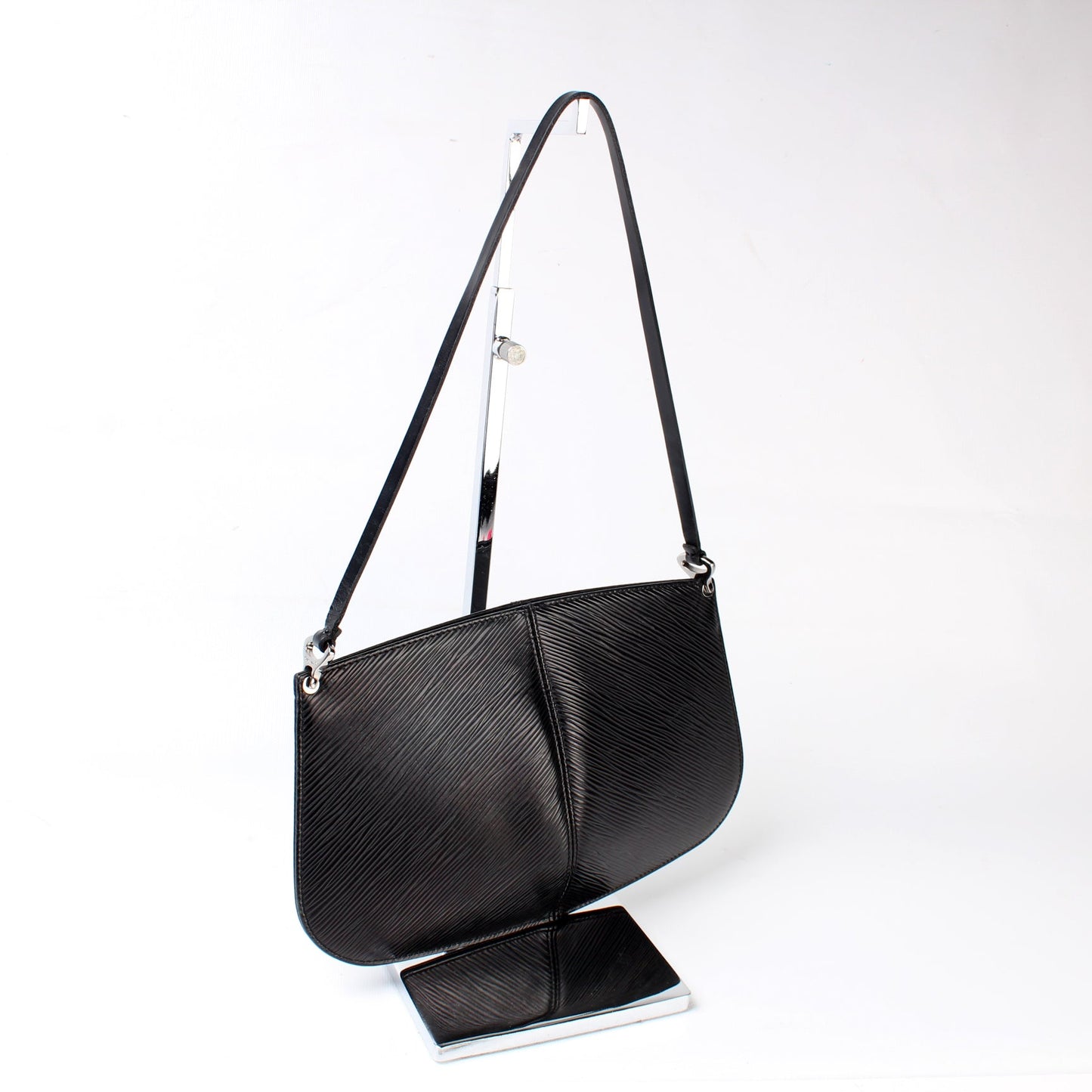 Louis Vuitton Demi Lune Pochette Epi