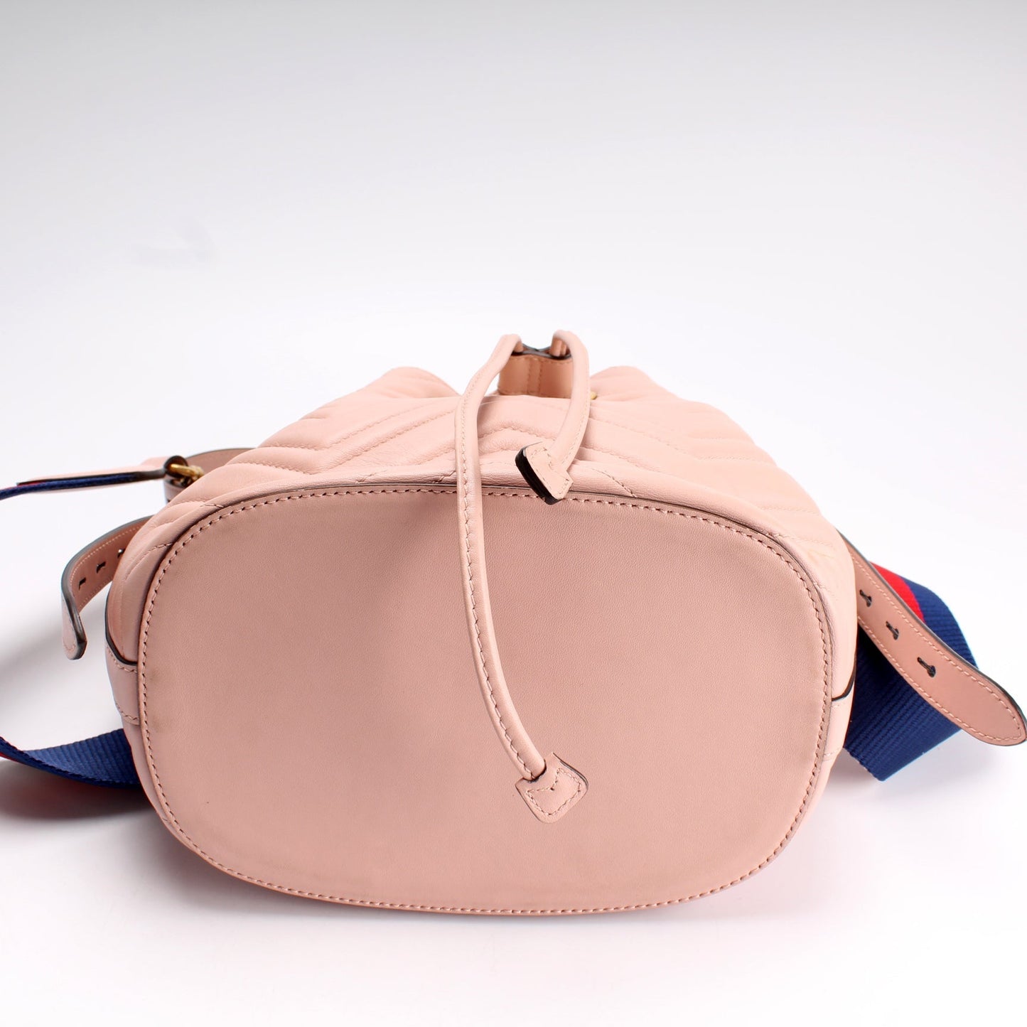 Gucci 476674 GG Marmont Bucket Bag