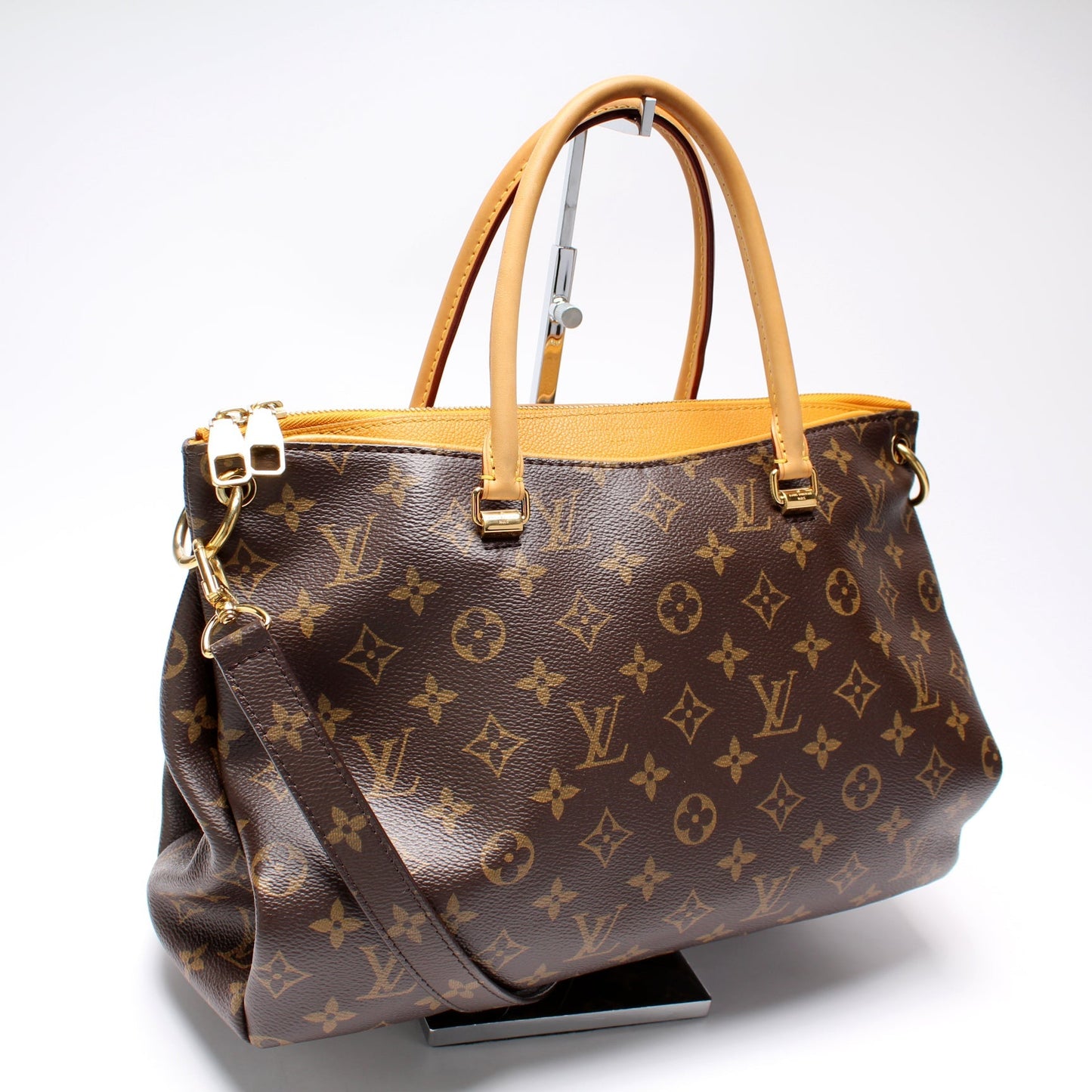 Louis Vuitton Pallas Tote Monogram Canvas Side