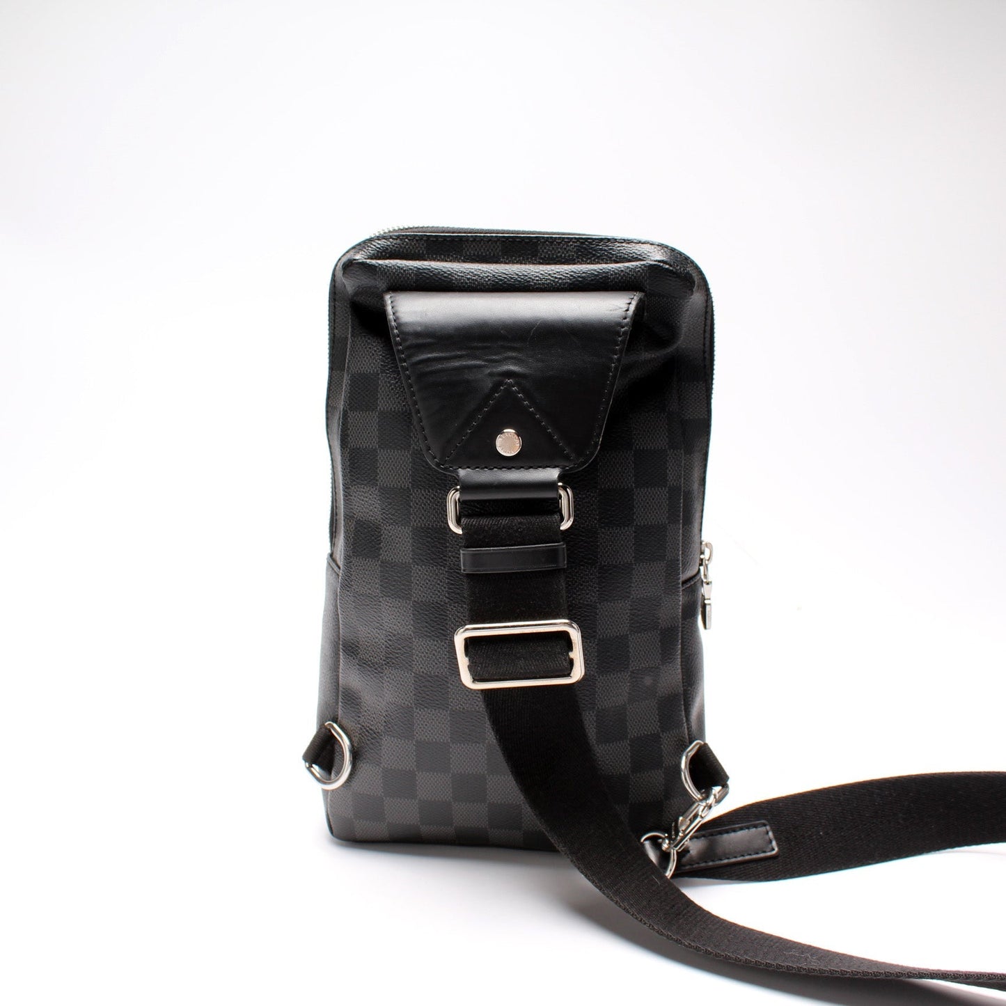 Louis Vuitton Avenue Sling Bag Damier Graphite