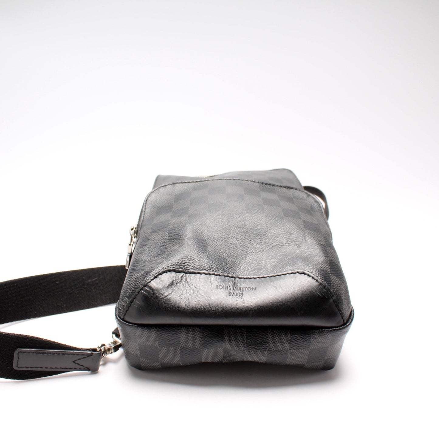 Louis Vuitton Avenue Sling Bag Damier Graphite