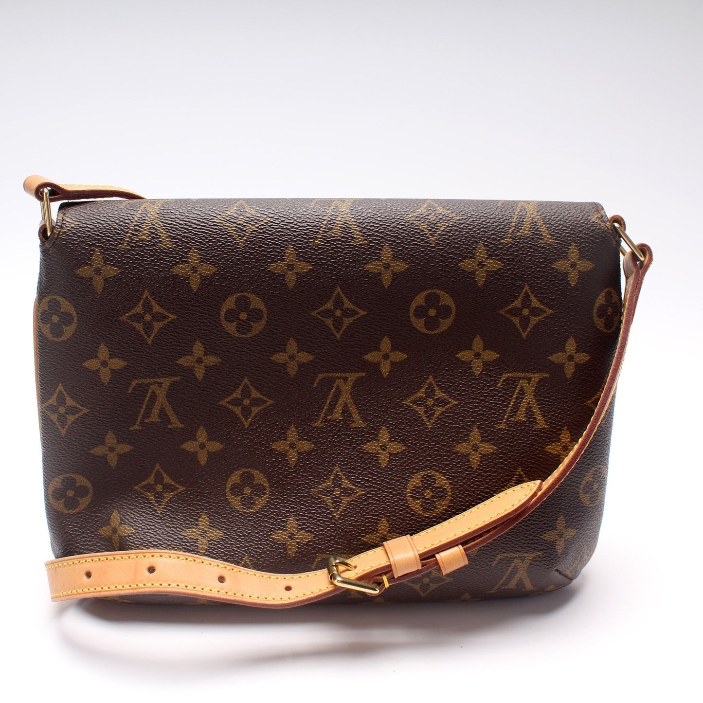 Louis Vuitton M tte Tango Short Monogram